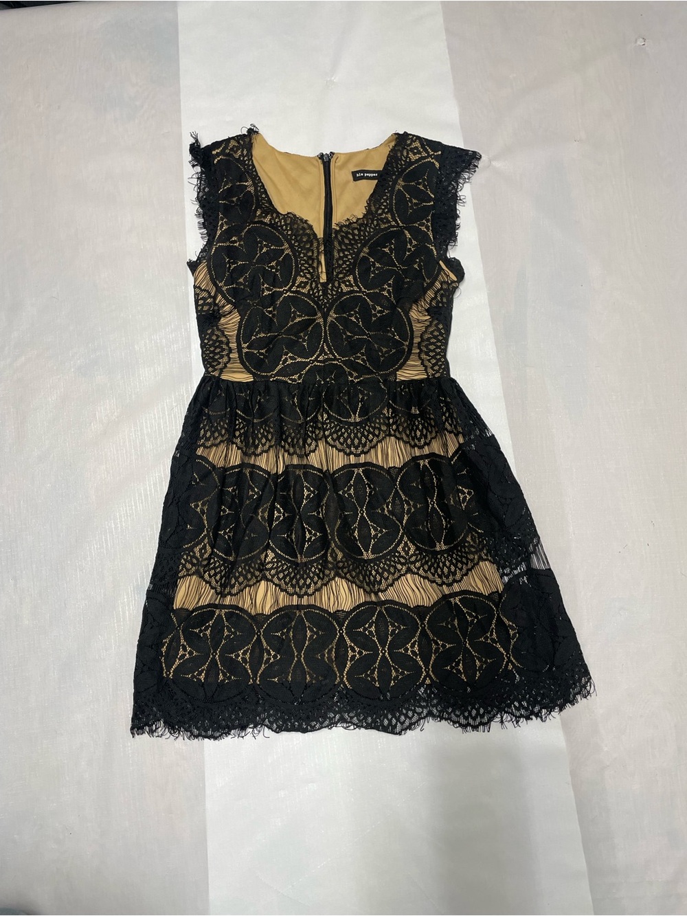 Blu Pepper Black Lace Overlay with Nude Underlay Mini Dress Sz: Small